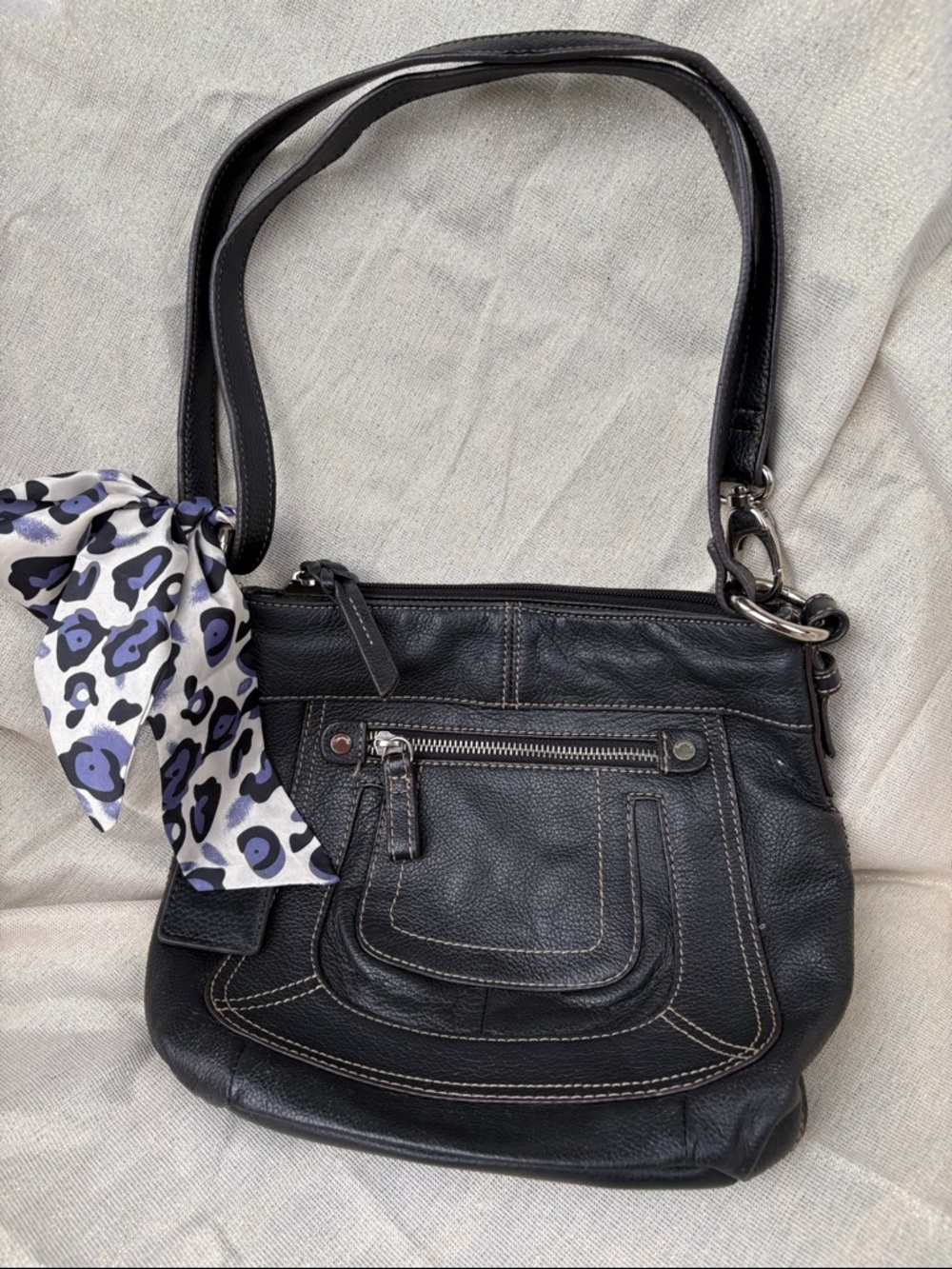 Tignanello Black Leather Shoulder Bag with Decorative Stitching